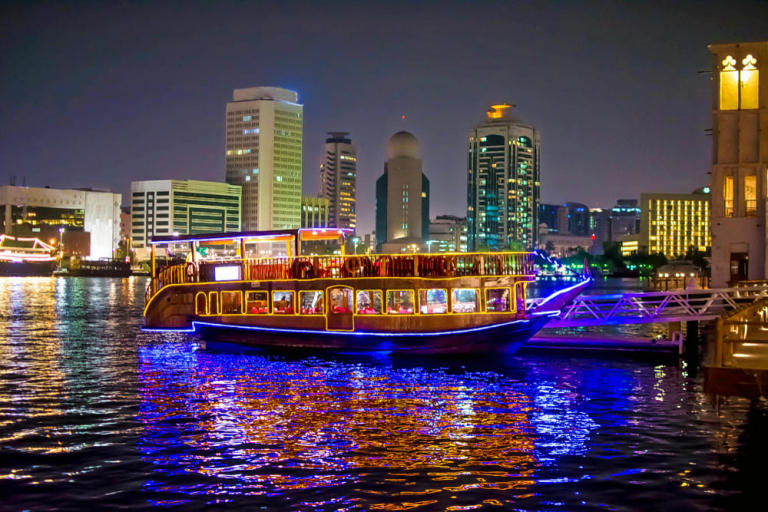 What is Dhow Cruise Dubai? Guide 2021