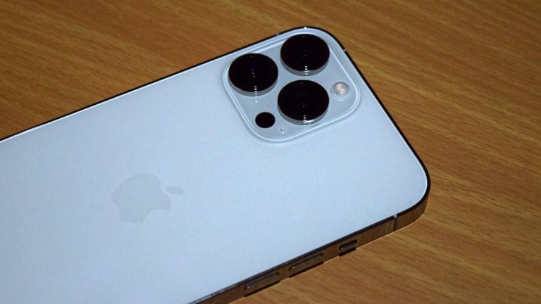 The iPhone 13 Pro Max: Is It Worth the Hype?