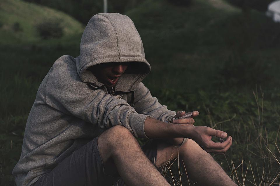 SEVEN WAYS OF GIVING UP DRUG ADDICTION FOR GOOD