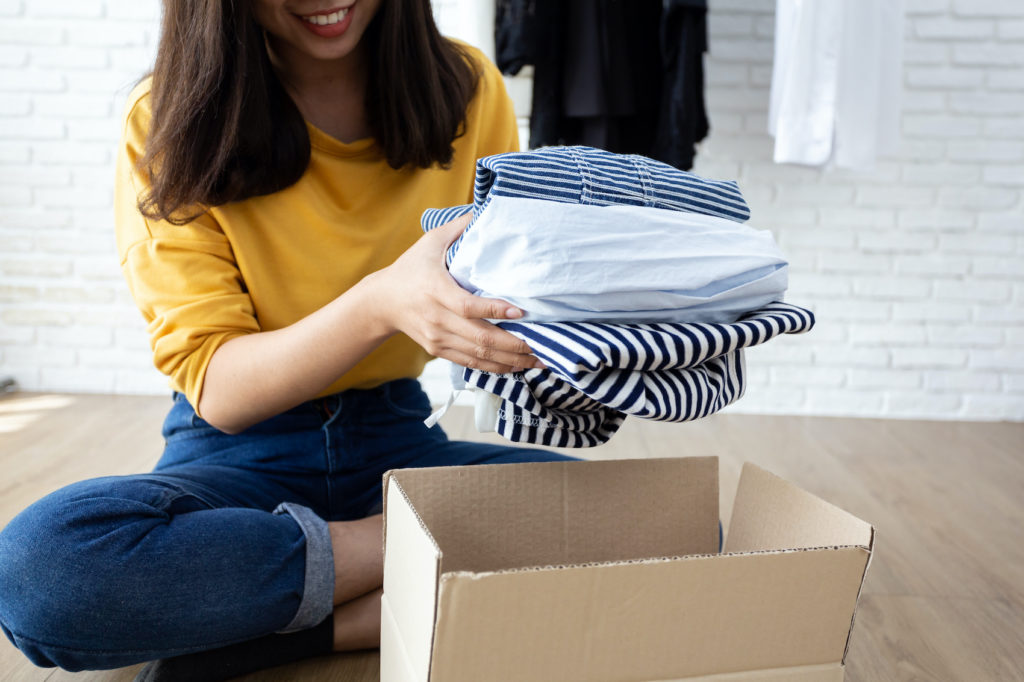 A Helpful Guide On How To Give Back While On A Budget
