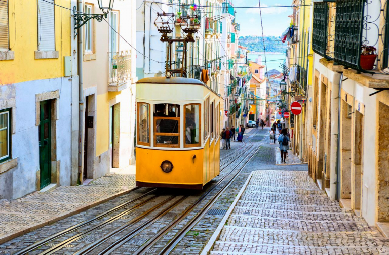 Top 5 Lovely Places To Stay In Lisbon