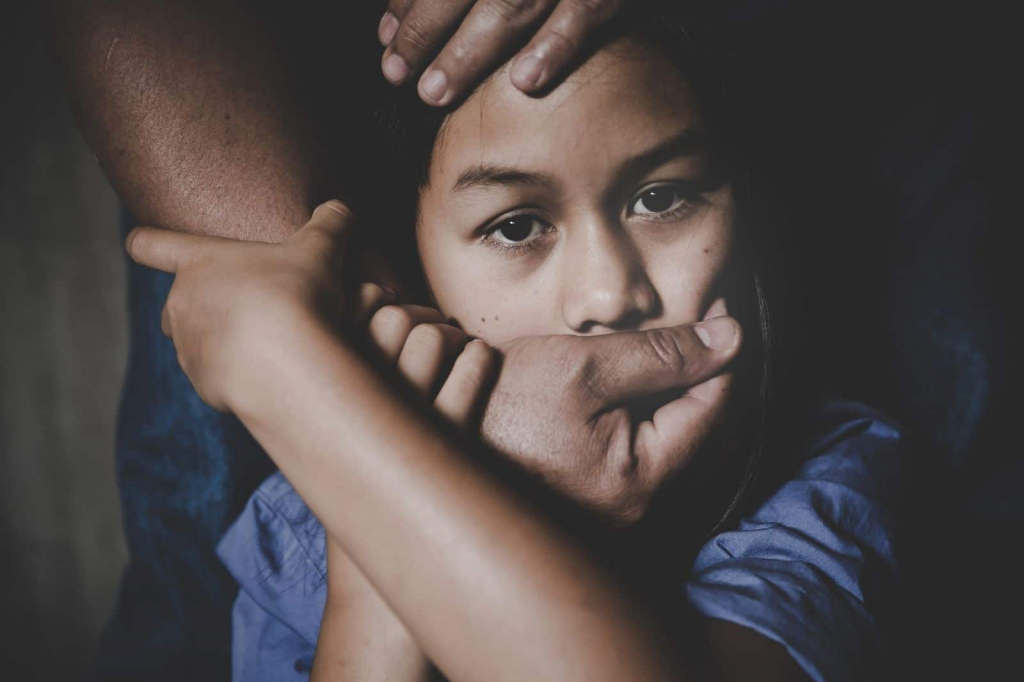 6 Warning Signs Of Childhood Sexual Abuse