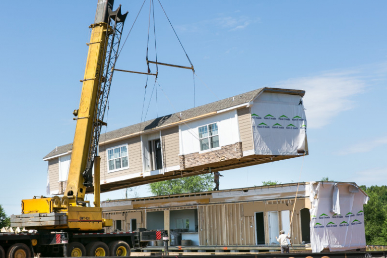 How Do They Ship Prefabricated Homes?