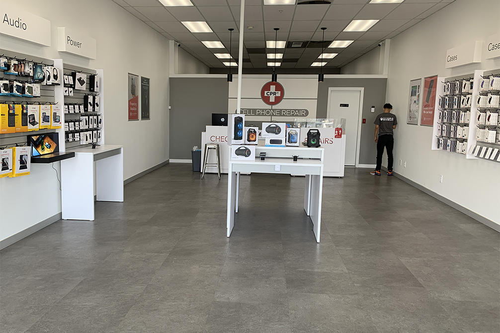 Top 4 Benefits of a cell phone repair store Carlisle, Cumbria 