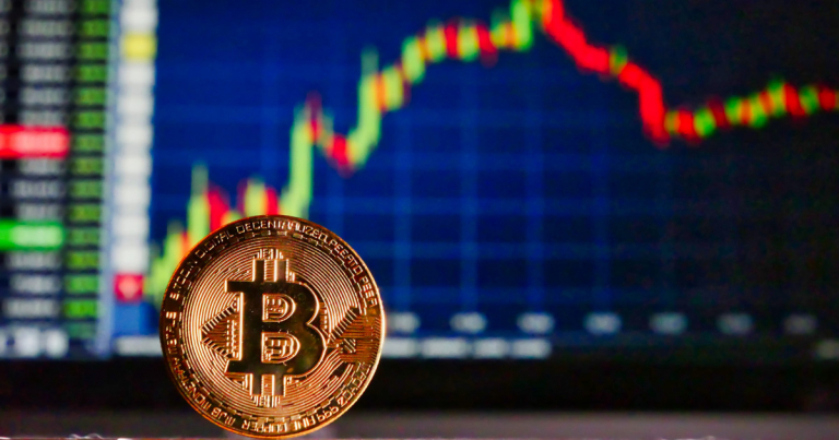 Explore the latest strategies to trade Bitcoins from leading market experts