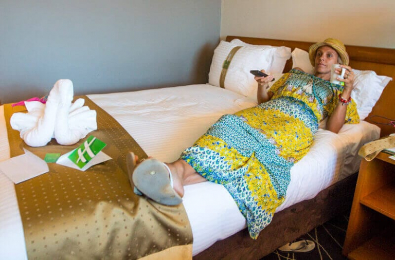 How to book cheap accommodation when travelling