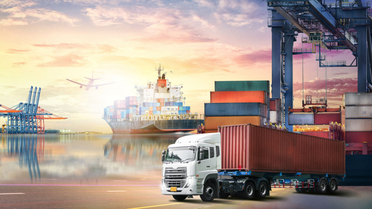 Who are freight brokers? How can they help you with your freight needs?