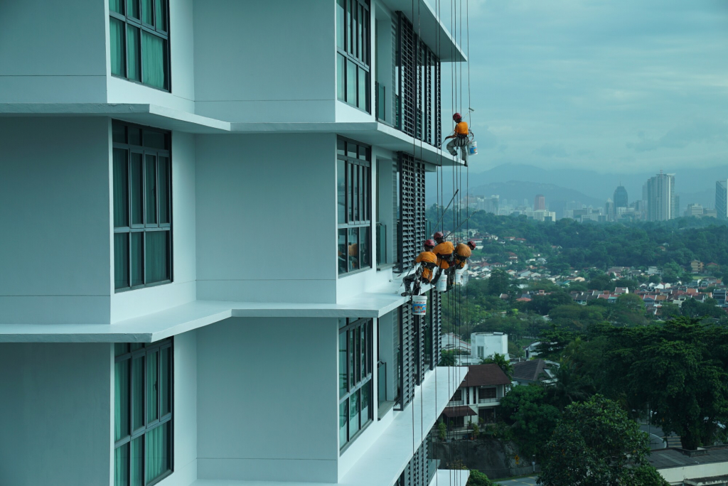 7 Commercial Building Maintenance Tips for 2023