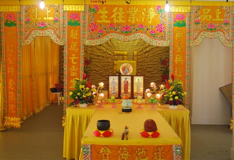 7 Do’s and Don’ts For Attending a Buddhist Funeral