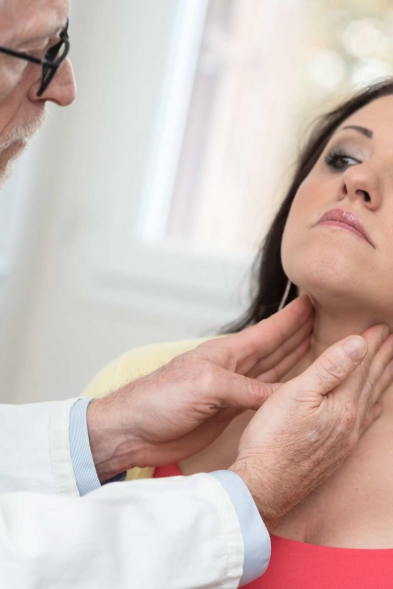 Warning Signs of Hashimoto Thyroiditis