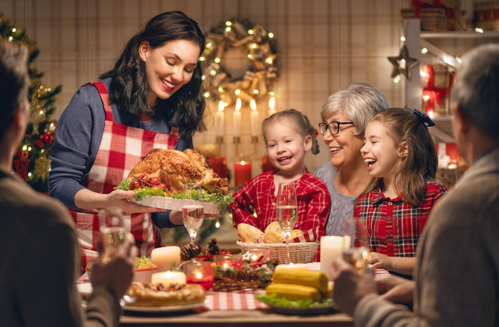 Ideas to Celebrate Christmas with Your Kids and Family
