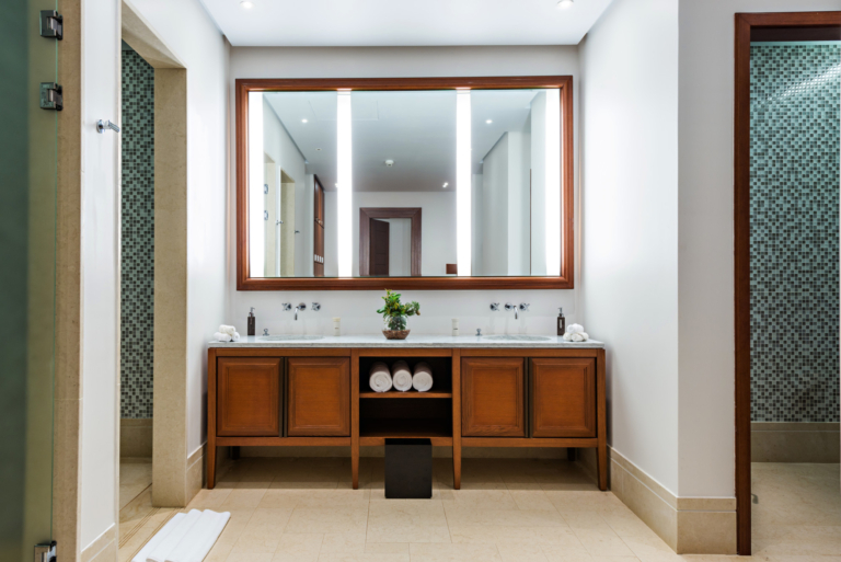 How to Make a Small Space Look Larger With Mirrors