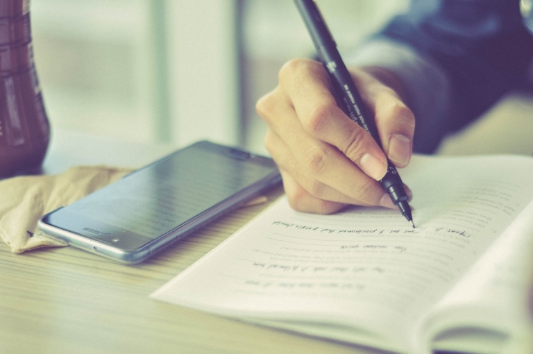 Is Real Estate Text Message Marketing a Good Idea