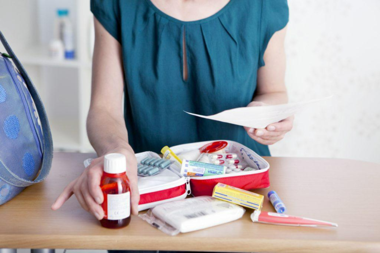 Winter first aid kit: the must-have essentials
