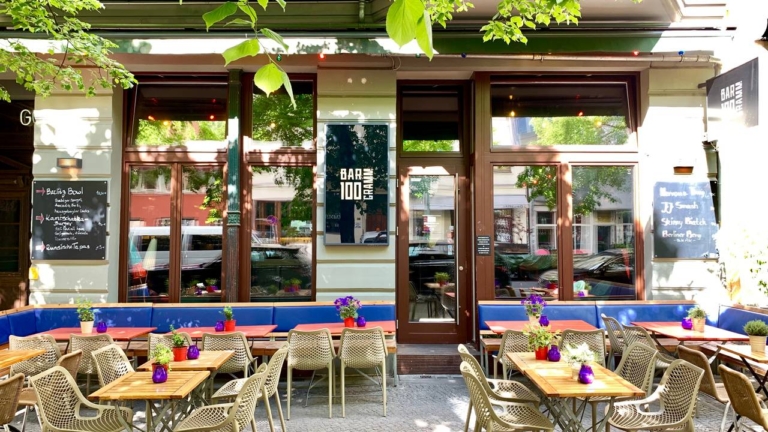 Exploring the Culinary Delight of 100 Gramm Bar Berlin: A Chocolate Lover’s Paradise