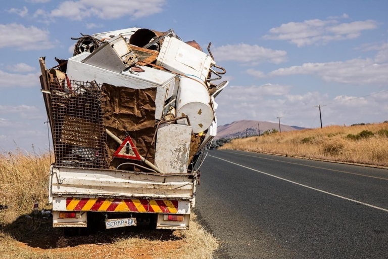 Why Professional Junk Removal Services Are Essential for Residents in San Tan Valley, Queen Creek, and Nearby Areas