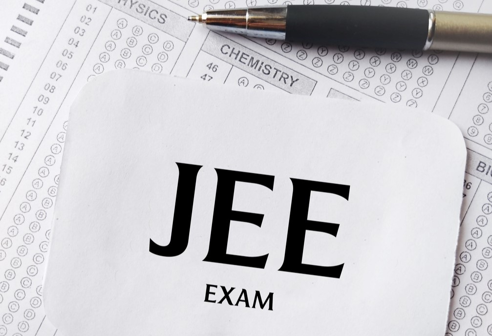 How to Use Previous Year Questions Properly for JEE Preparation